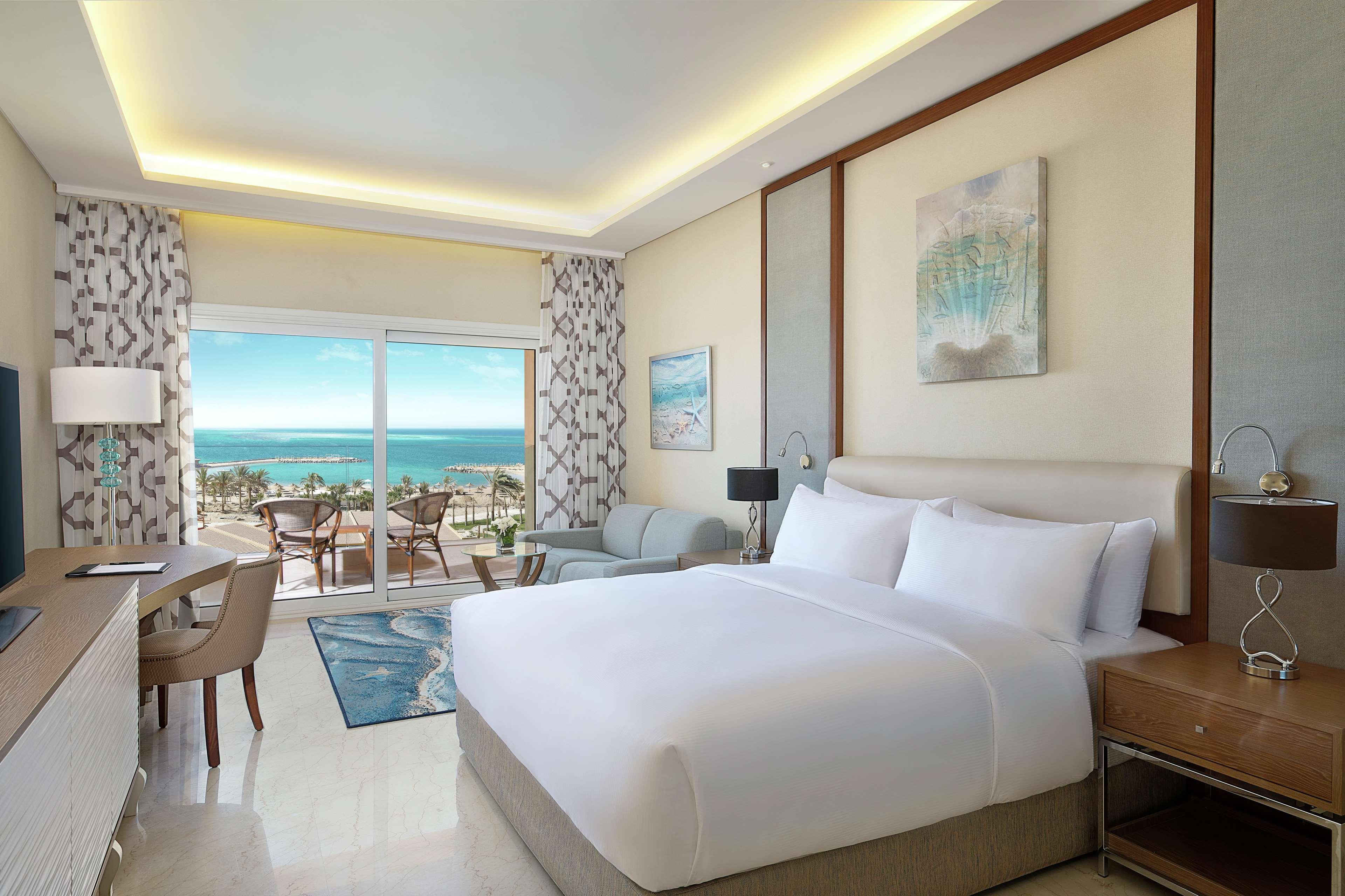 Hilton Hurghada Plaza Hotel Esterno foto Deluxe Room