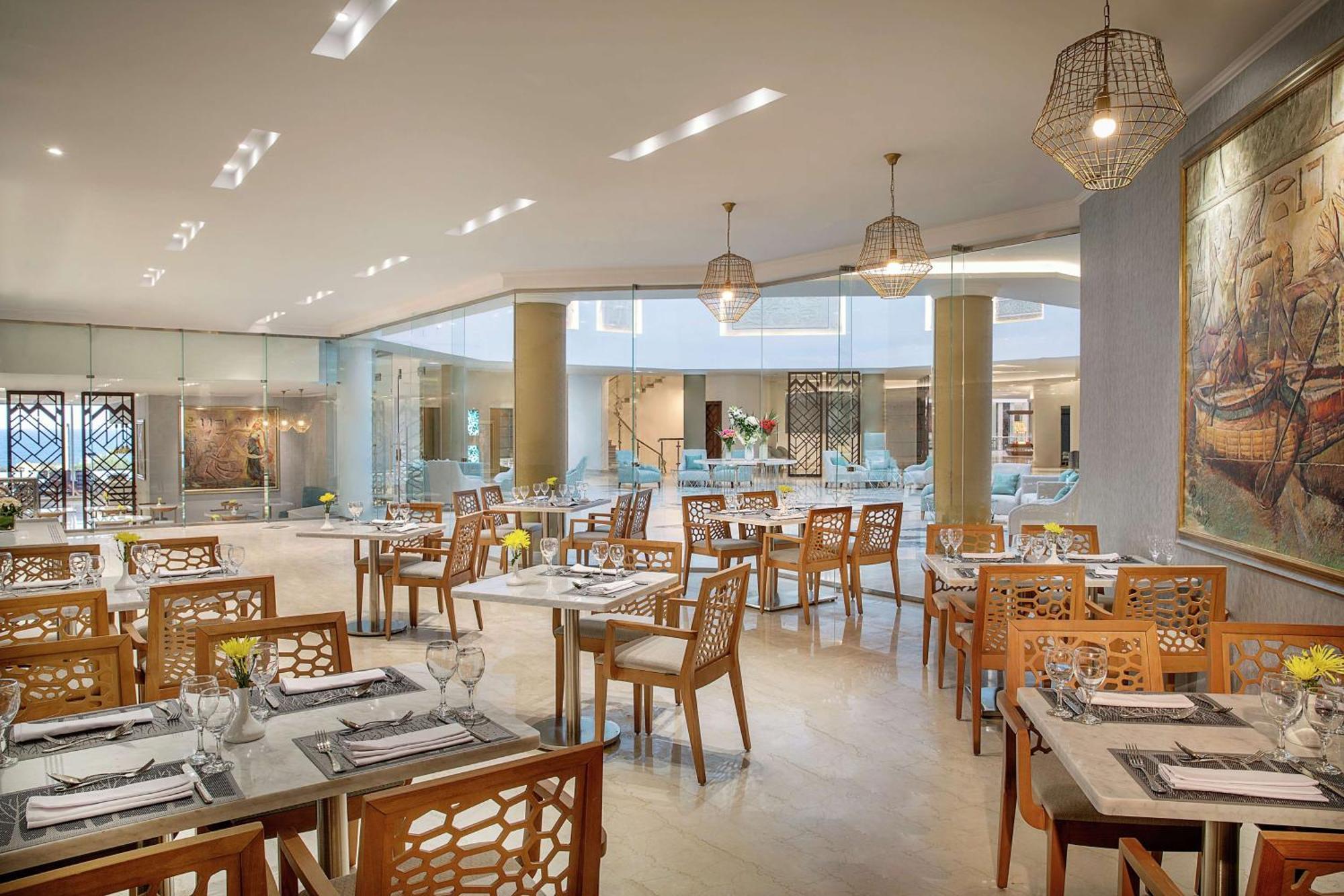 Hilton Hurghada Plaza Hotel Esterno foto